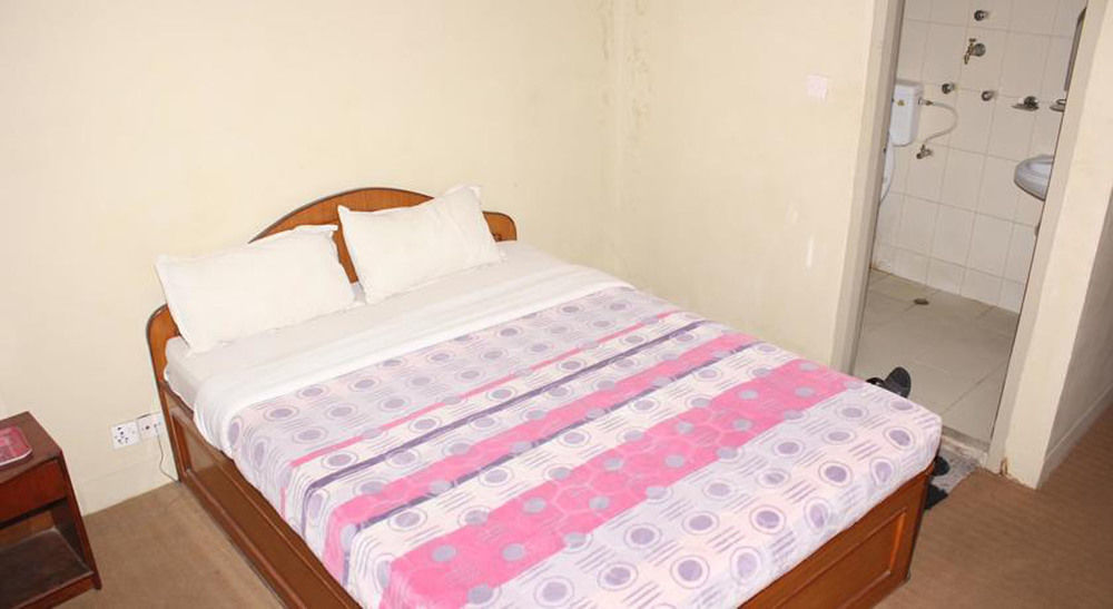 Jungle Sunset Camp Hotel Sauraha Ngoại thất bức ảnh